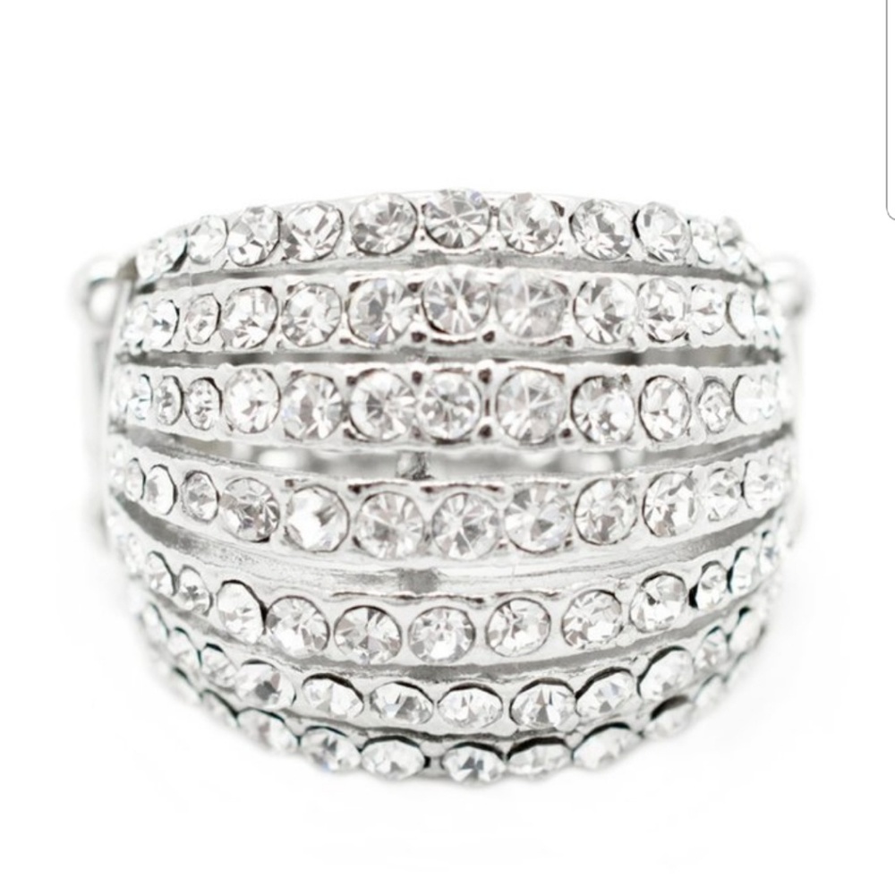 Ms.Winston millionaire rhinestone ring